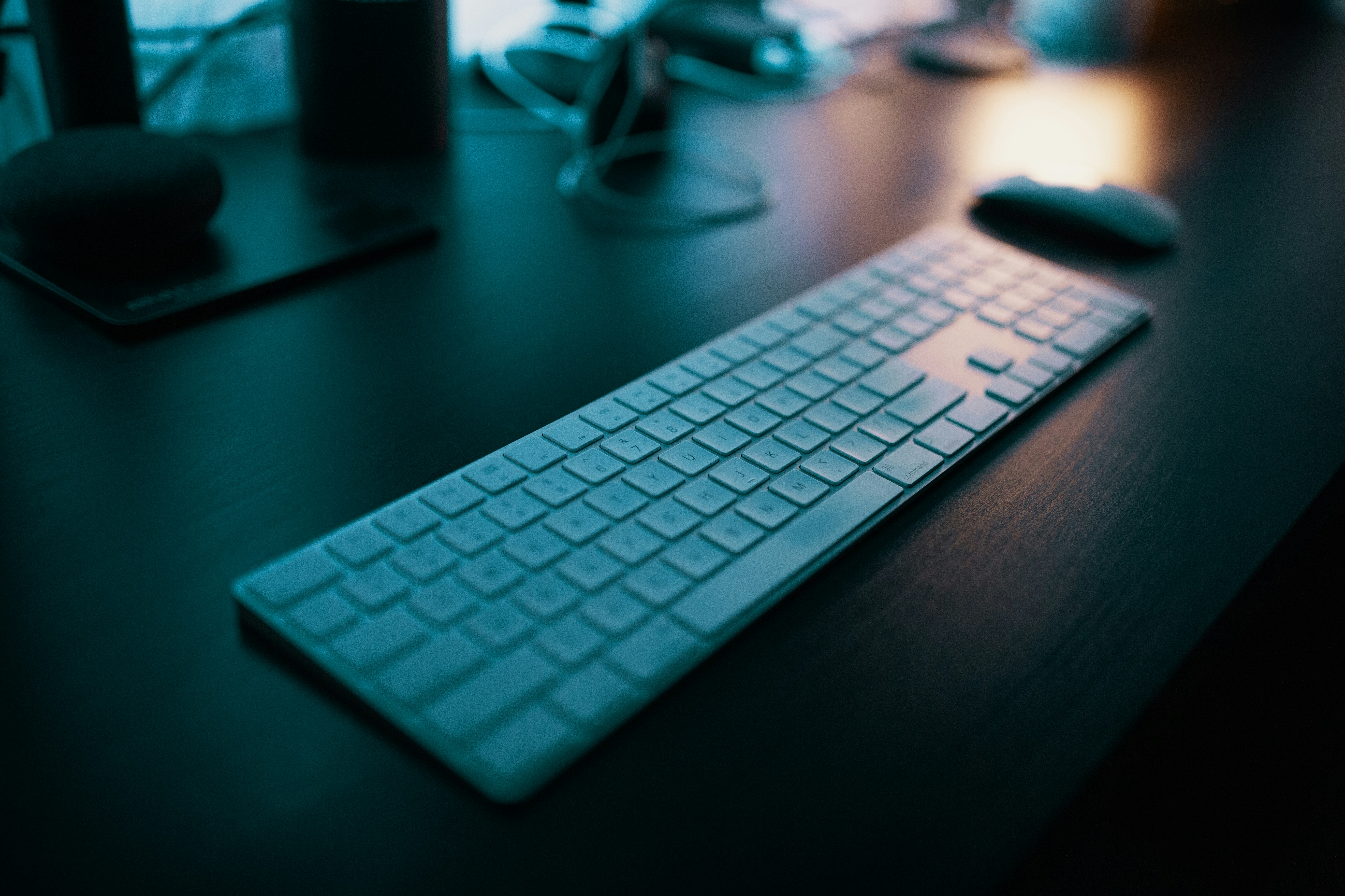 Hardware & Software Supply